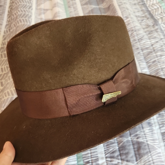 Indiana Jones Classic Brown Fedora Hat - Picture 6 of 6